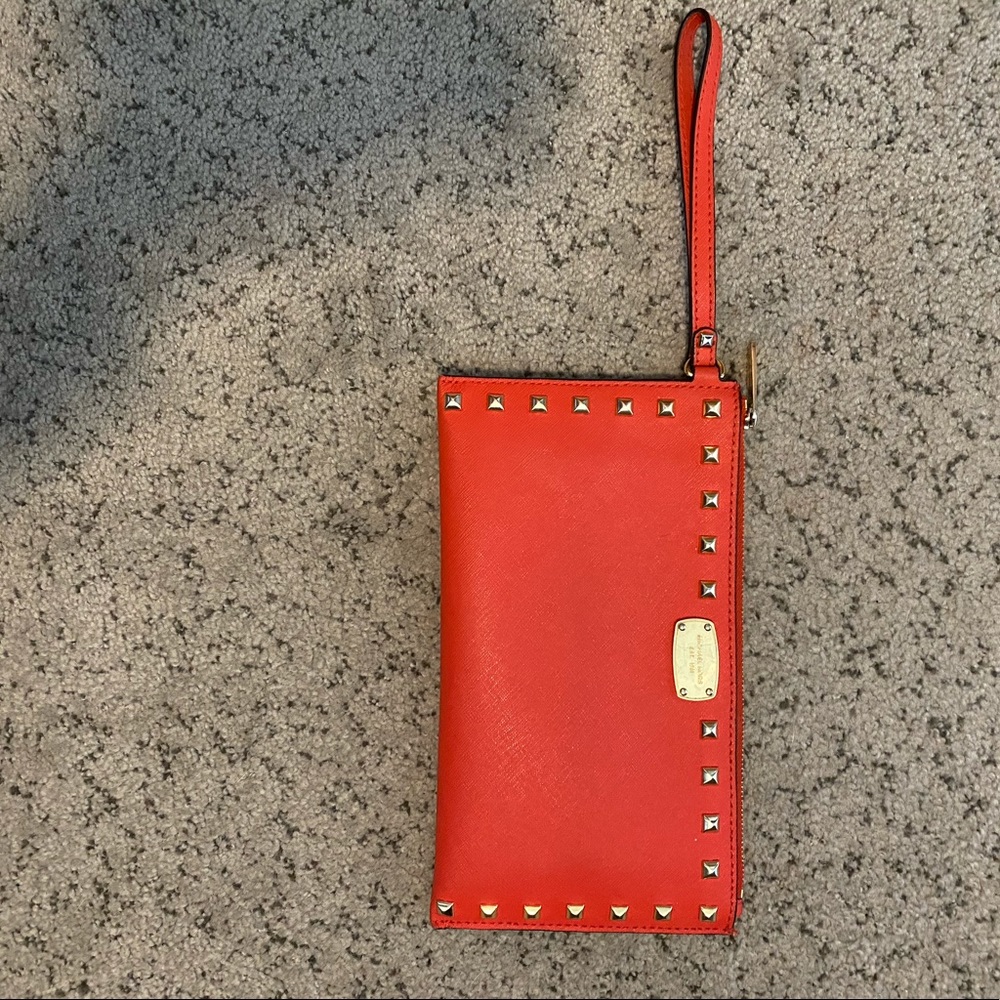 Wristlet